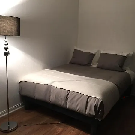 Luxury Studio Eiffel Tower Apartment Paris